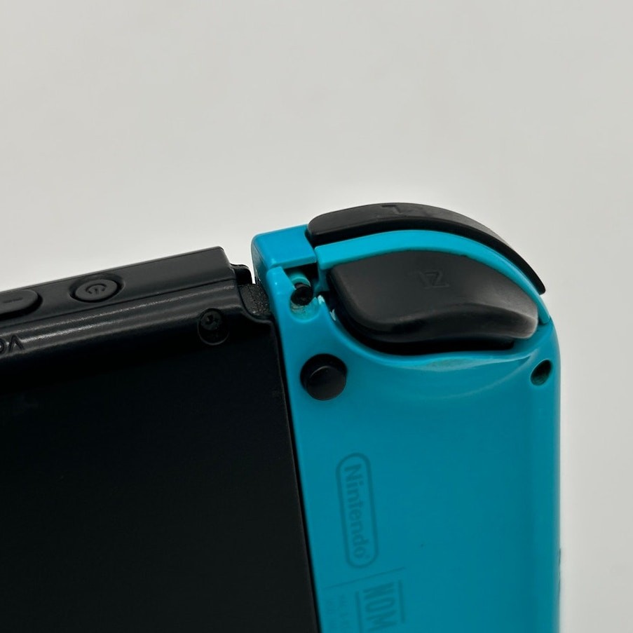 Nintendo Switch V1 HAC-001 (Unpatched) Includes Console Dock Joycons Charger