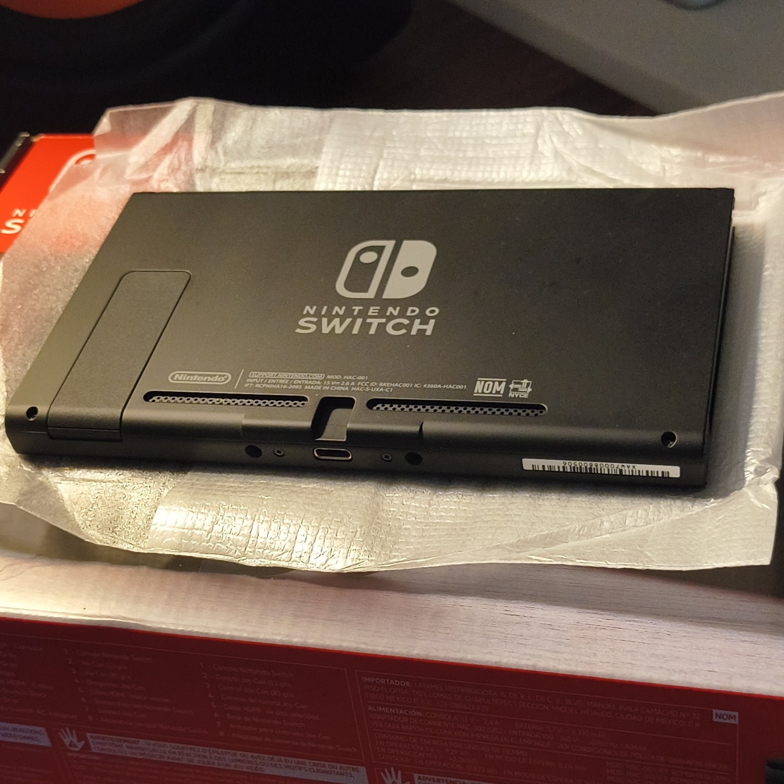 MINT Launch Edition Nintendo Switch HAC-001-01 Complete In Box