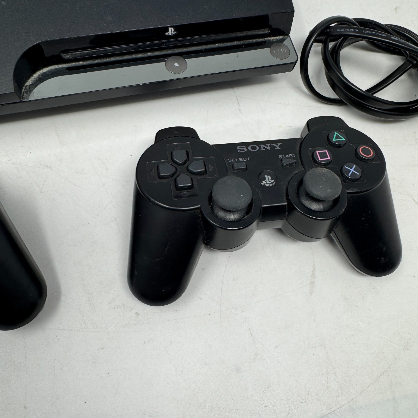 PlayStation 3 PS3 160GB Home Console – Black (CECH-2501A) w/ Cords 2 Controllers