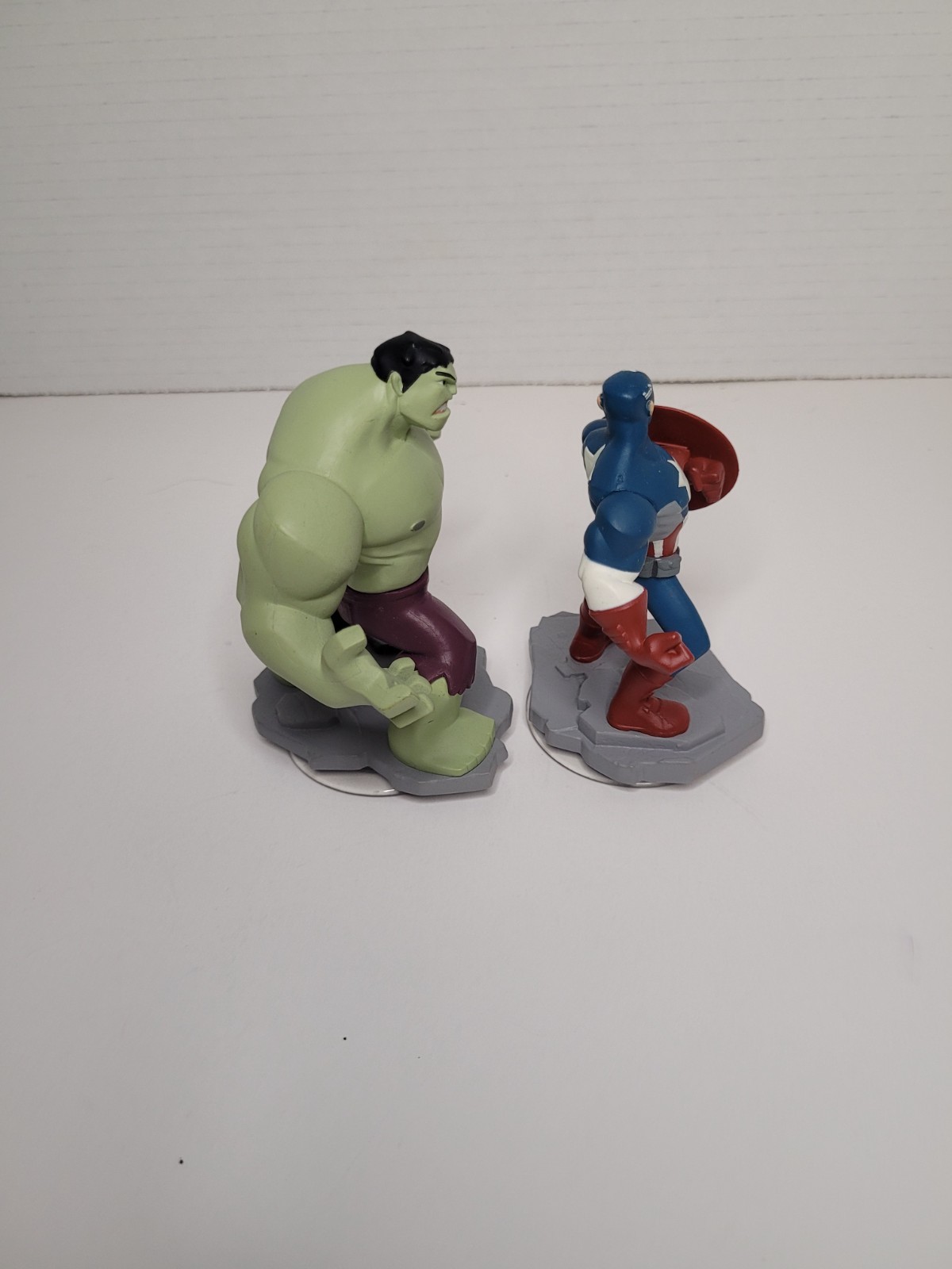 Disney Marvel Captain America and Incredible Hulk Infinity 2.0 Pieces