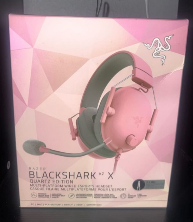 Razer BlackShark V2 X Multi-Platform Wired Gaming Pink Headset Volume Control