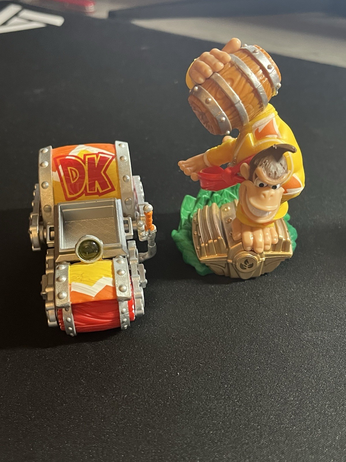 Skylanders Superchargers Turbo Charge Donkey Kong Amiibo and Barrel Blaster