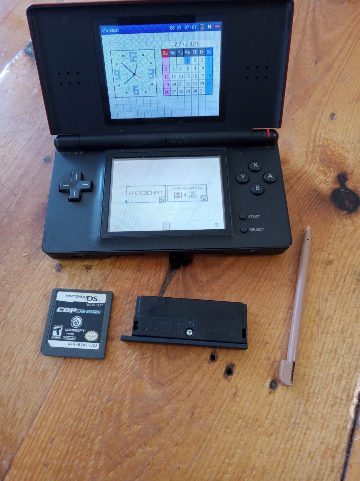 Nintendo DS Lite Handheld Gaming Console Crimson Red w Black TESTED & WORKING