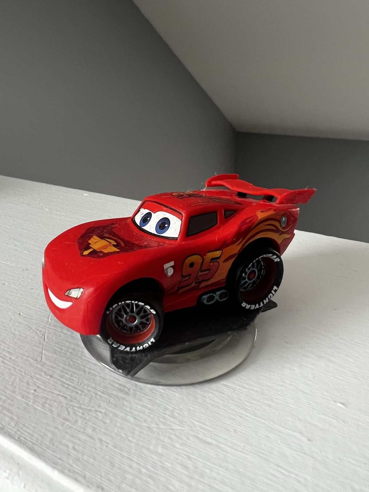 Disney Infinity Cars Figure Lot 3 – Tow Mater, Lightning McQueen Holly Shiftwell