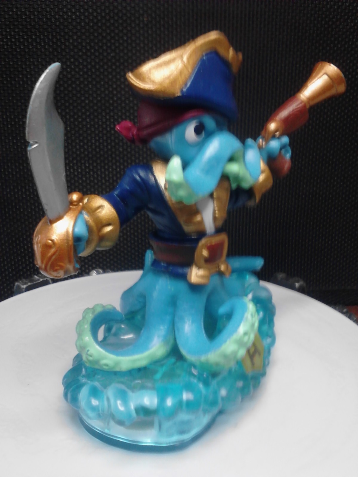 Skylanders WASH BUCKLER figure only Swap Force Water