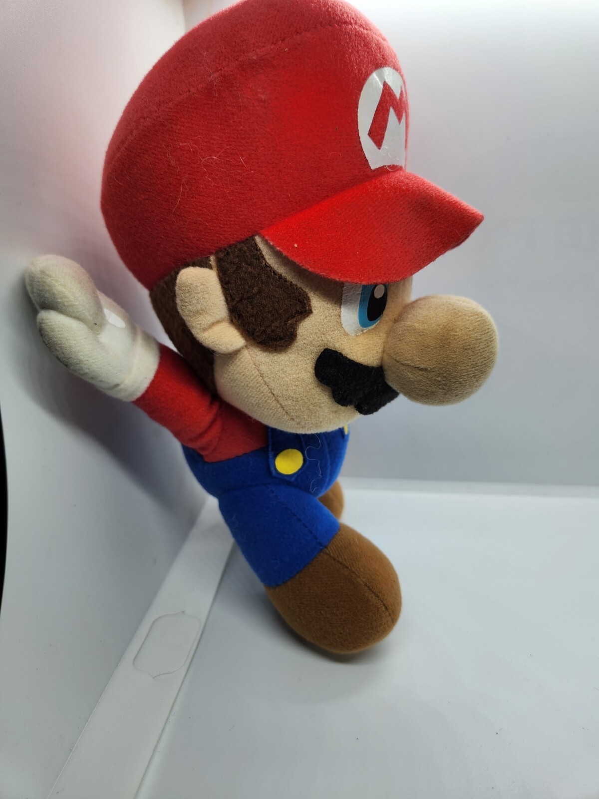 2008 Nintendo Super Mario Bros 8” Mario Running Plush Toy