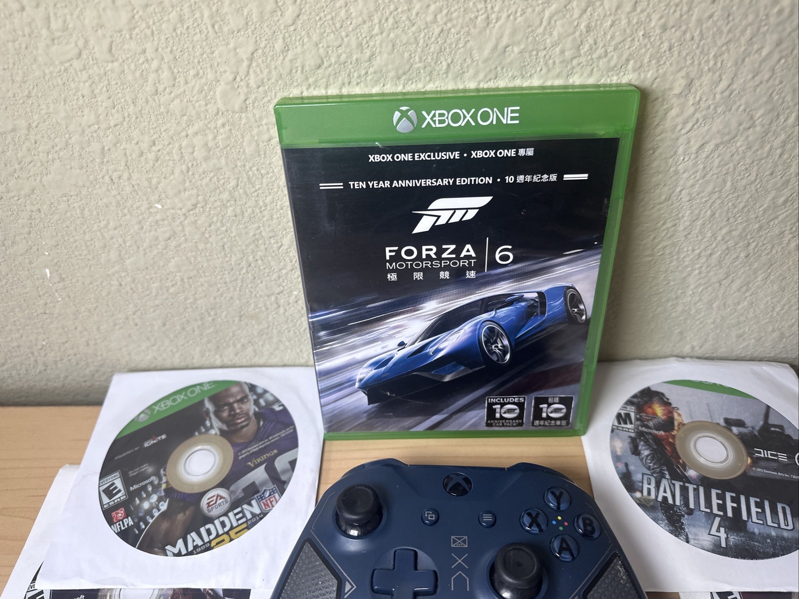 Microsoft Xbox One Wireless Controller 1708 Patrol Tech Blue Special + 7 Games