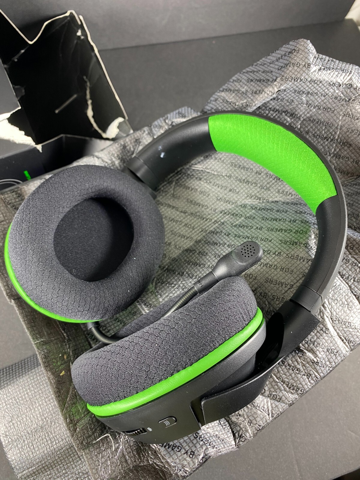 Razer Kaira Wireless Gaming Headset for Xbox Series X/S – Black/Green