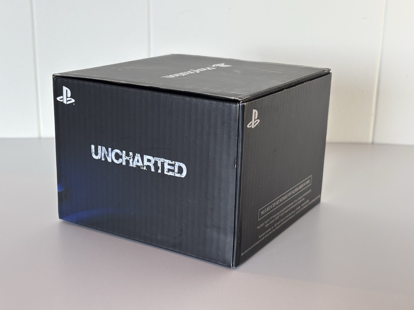 LIMITED UNCHARTED Nathan Drake Collectible Ring(415/1000) + FREE RARE Flashlight