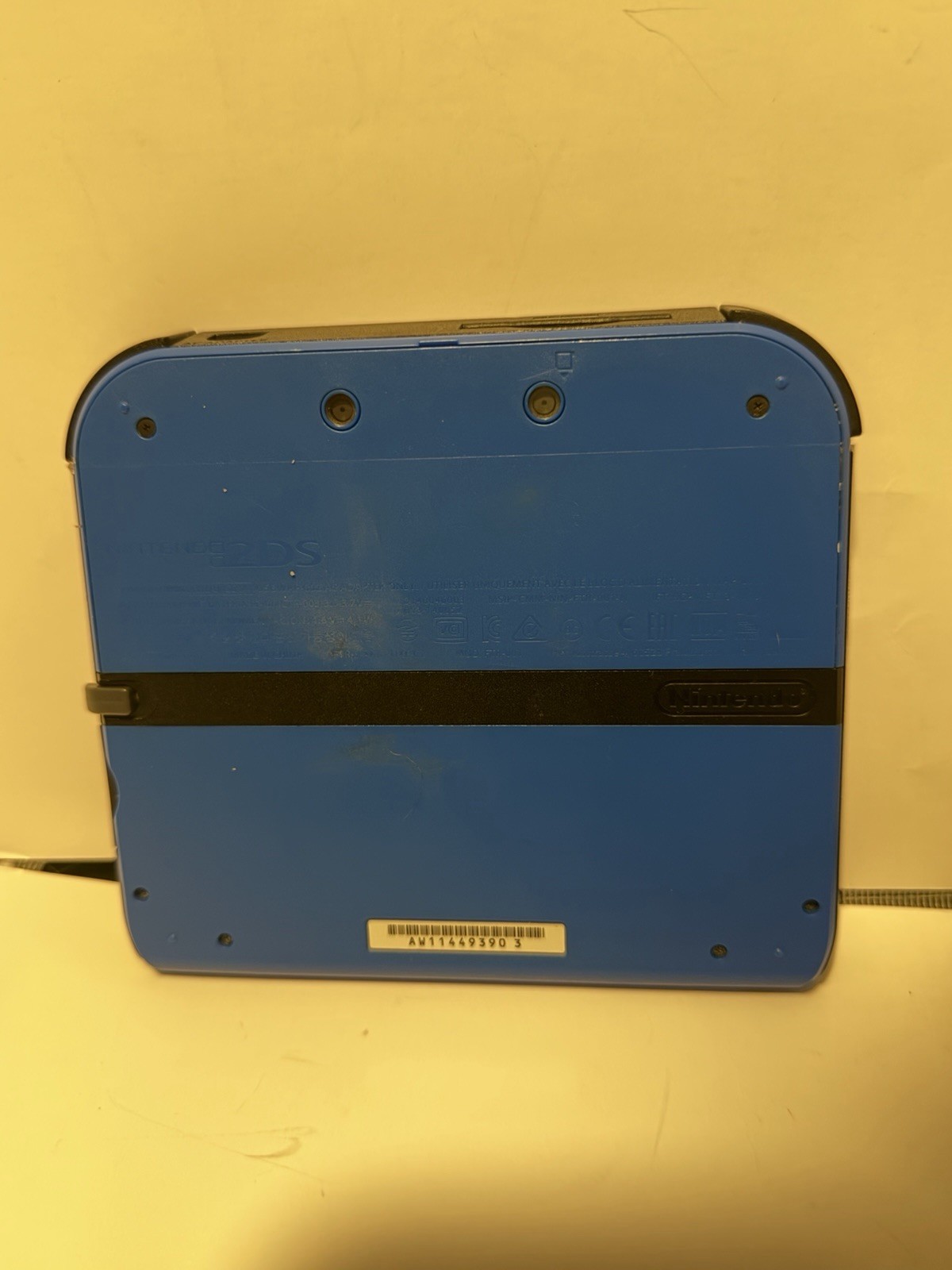 Nintendo 2DS Blue Handheld System Console w/ Charger, Wi-Fi, Headphone Jack