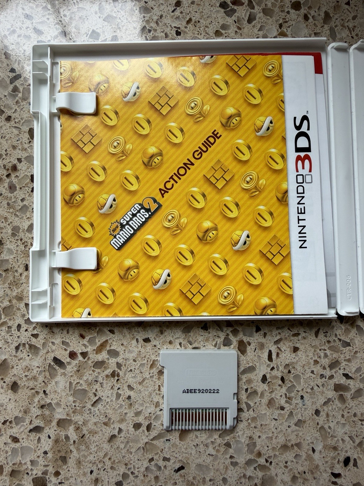 Nintendo 3DS XL (Metallic Blue) with Charger, New Super Mario Bros. 2 Tested