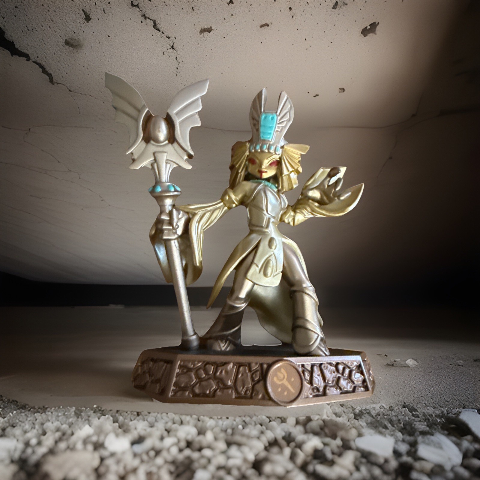 Skylander Imaginators Golden Queen Sensei Figure Activision