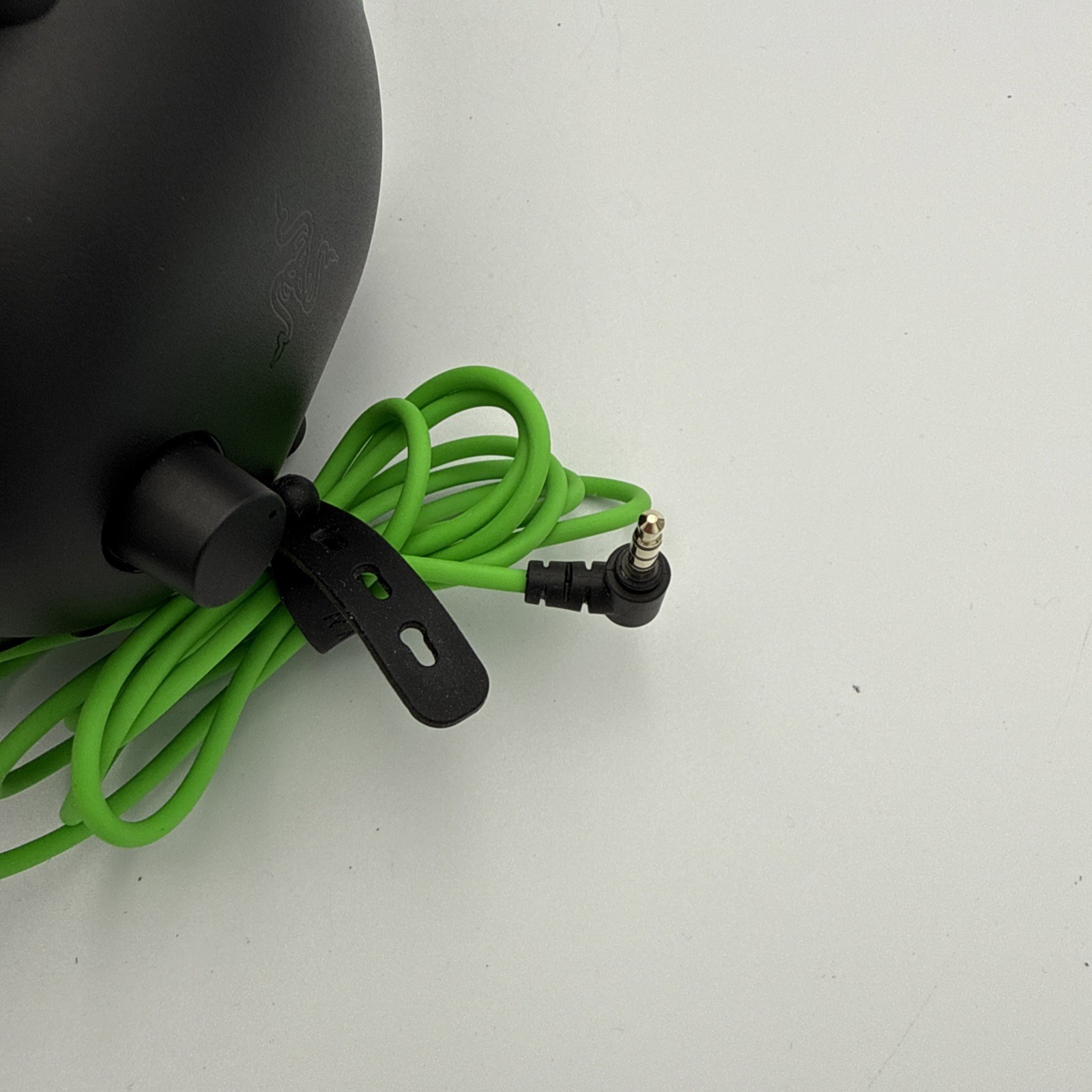 Razer BlackShark V2 Wired Gaming Headset – THX Spatial Audio – Tested Working
