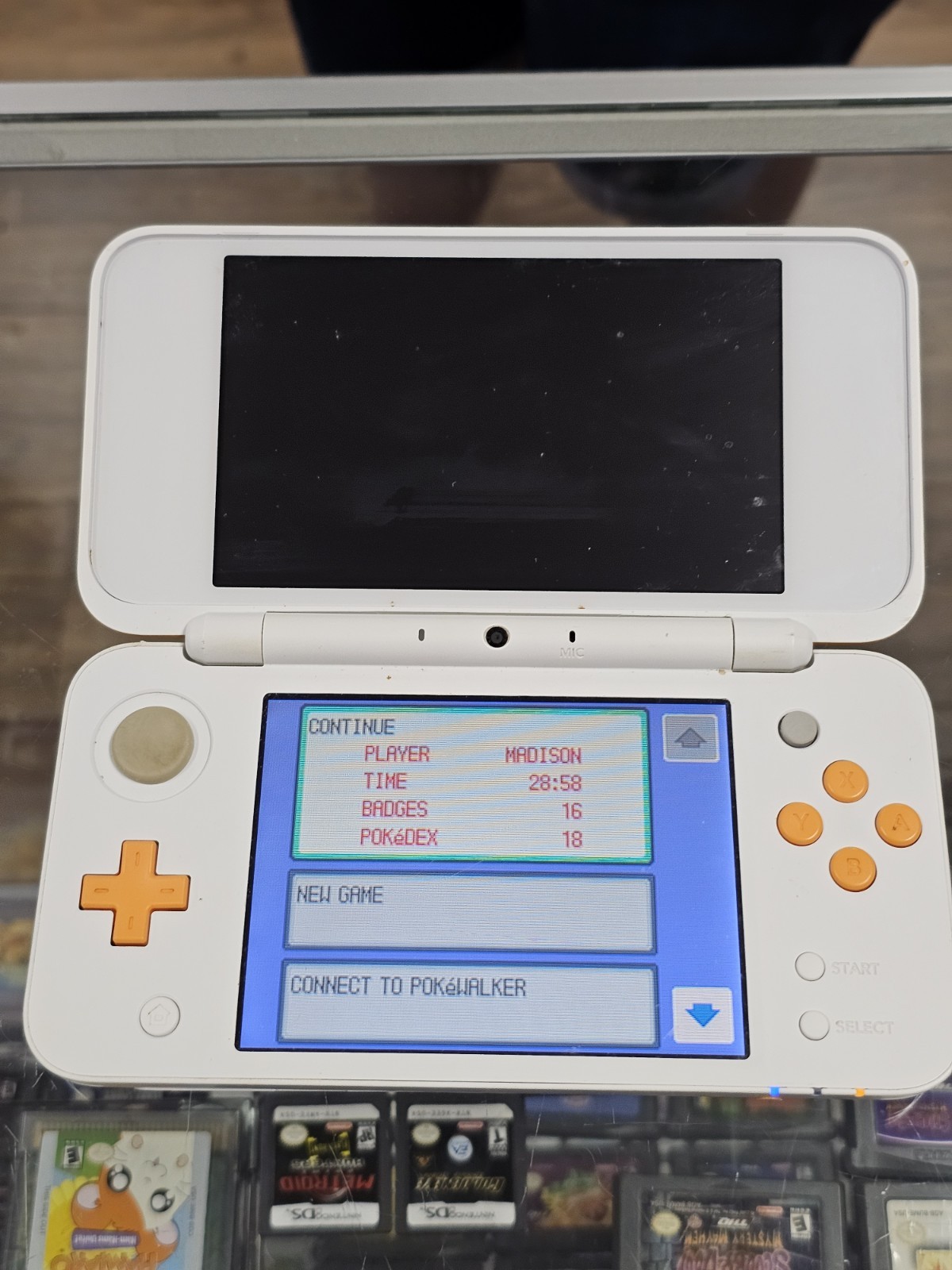Nintendo 2DS XL Console White/Orange Tested With Games READ DESCRIPTION