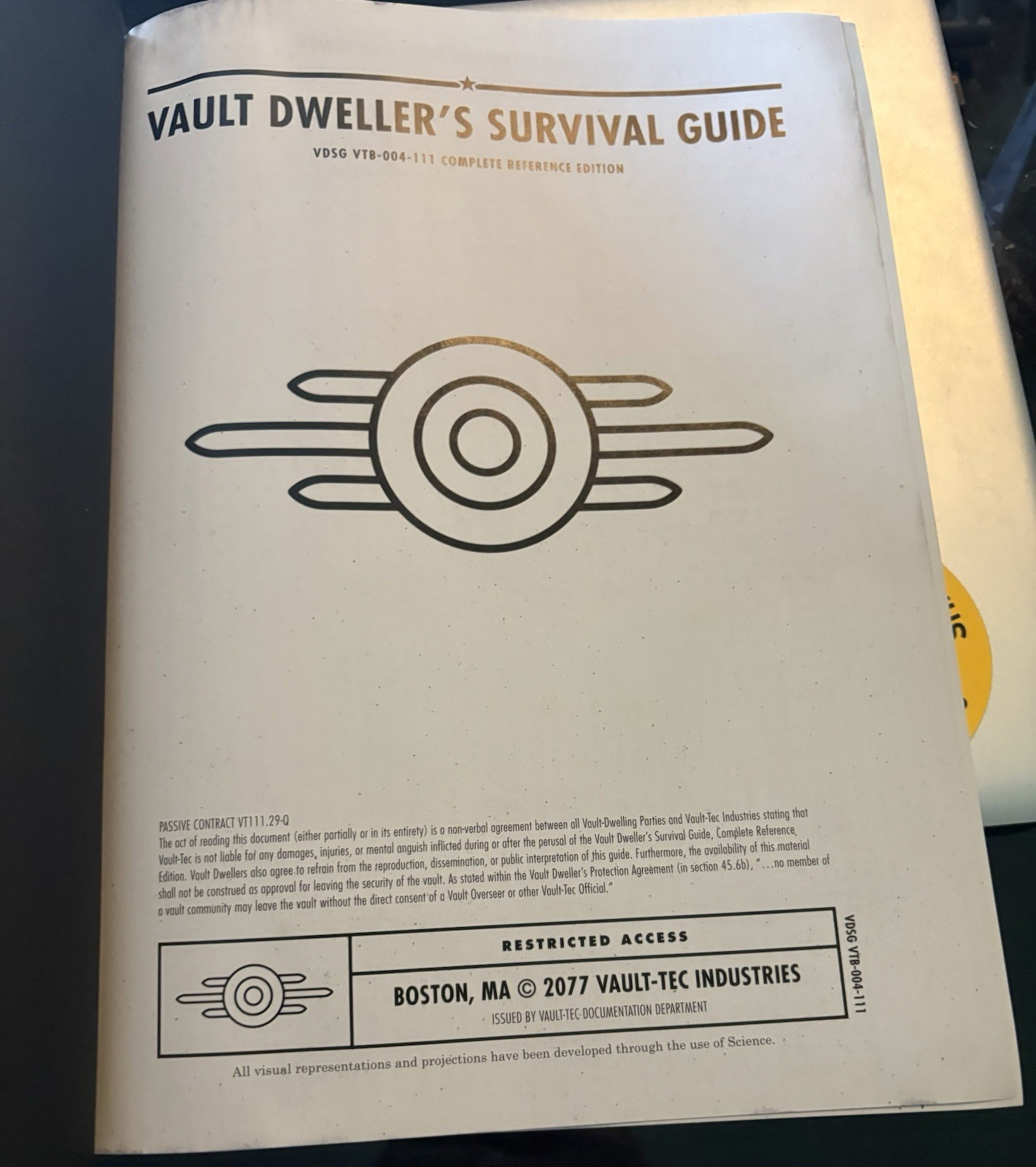 Bethesda Fallout 4 Vault Dweller’s Survival Guide Collector’s Edition Strategy
