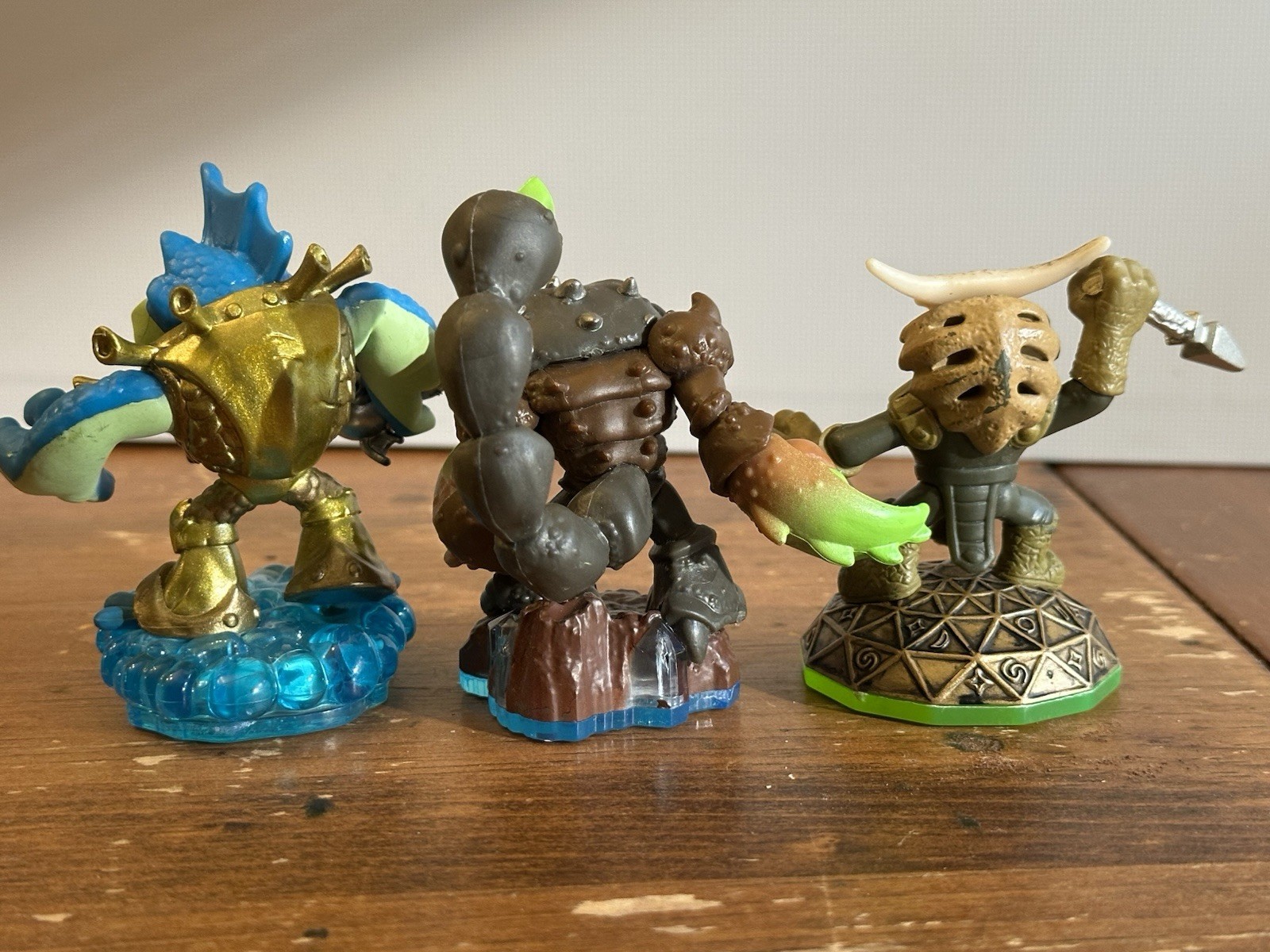 Lot of 3 Skylanders Giants figures- VOODOOD, RIP TIDE and SCORP tested + others!