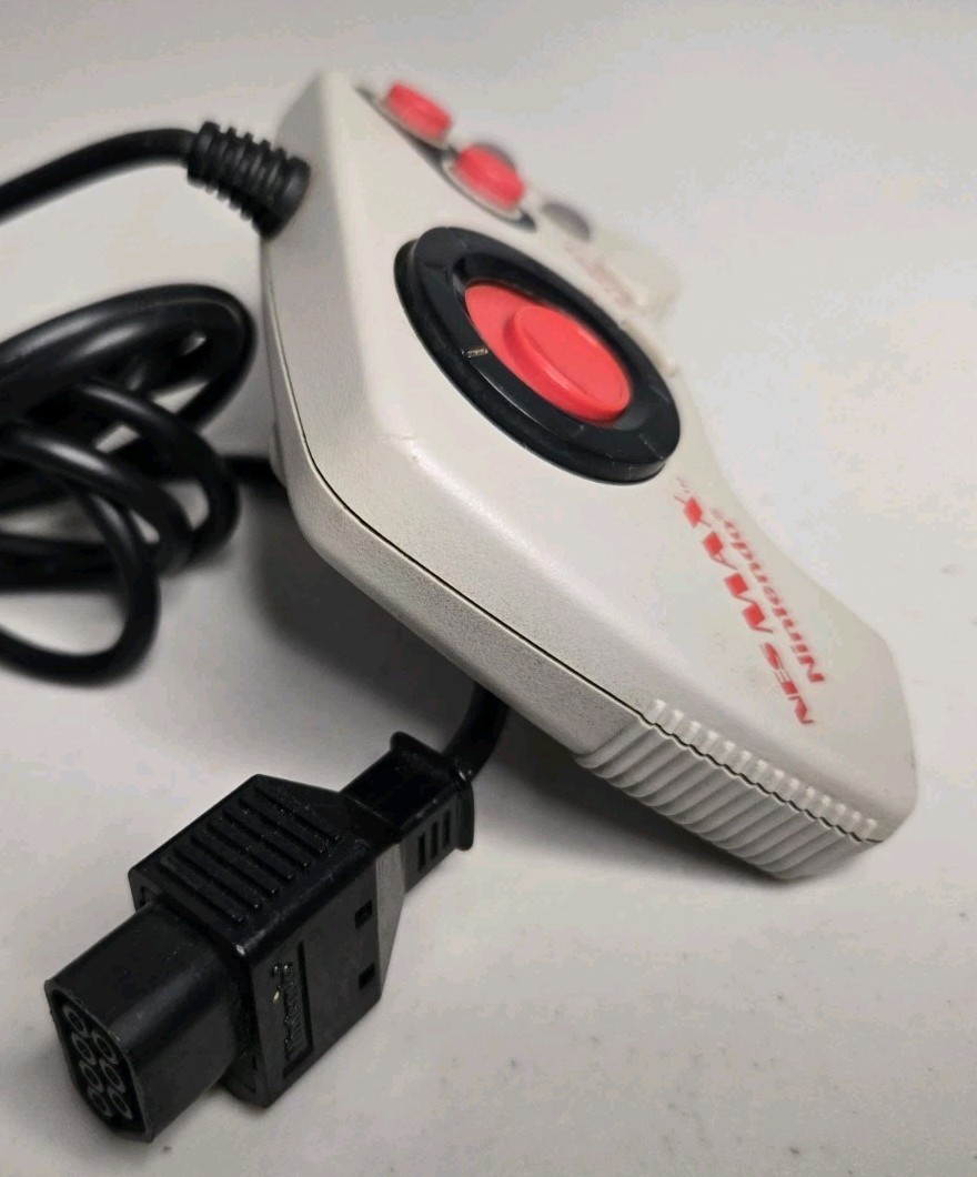 Nintendo NES Max Turbo Controller NES-027 Gray