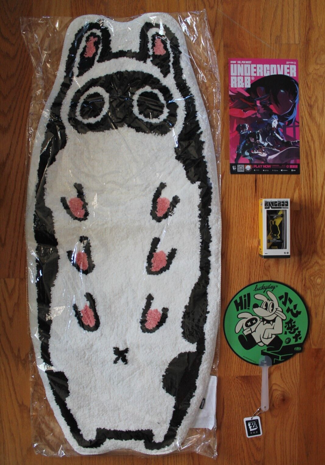 PAX West 2024 Zenless Zone Zero ZZZ lot set bundle Bangboo Rug, Finger Skate,Fan