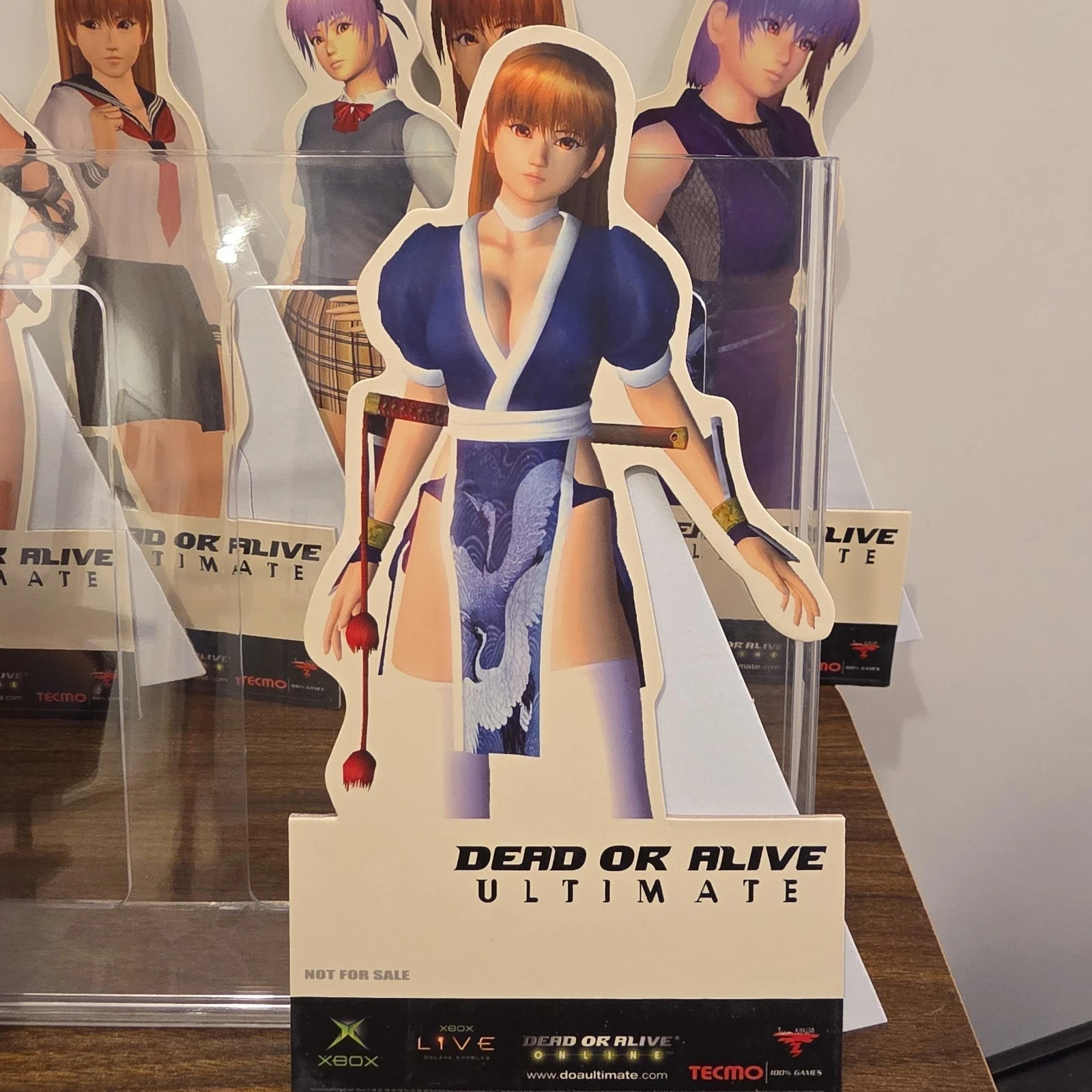 Dead Or Alive Ultimate Xbox Live Original Counter Standee Girls 8x Complete set