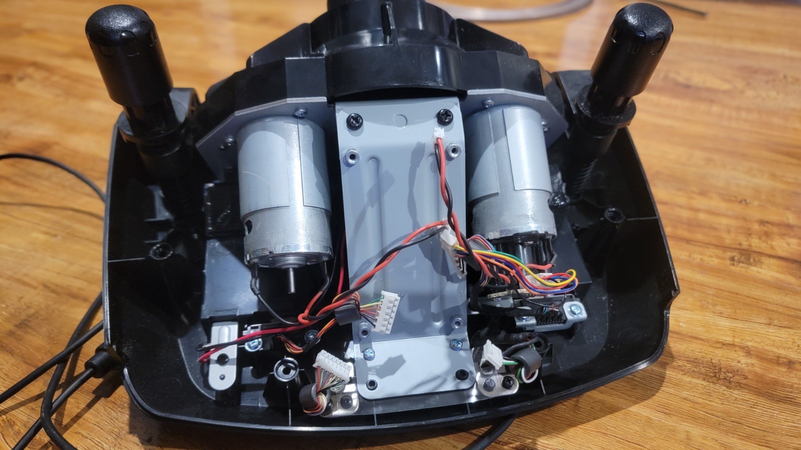 Logitech G29 Driving Force Racing Wheel With Shifter – WHEEL NEEDS NEW MAINBOARD