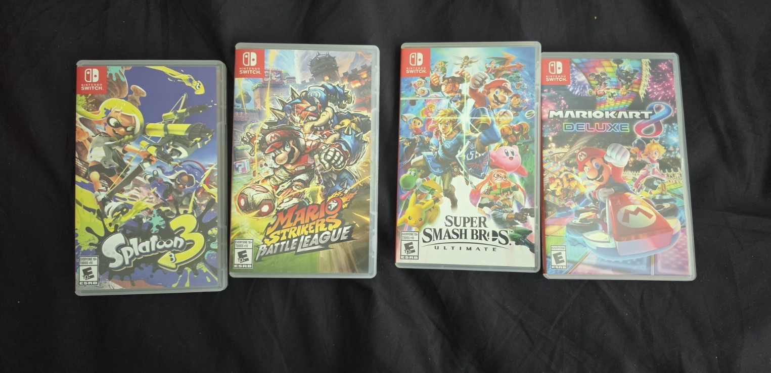 Nintendo Switch Multiplayer Lot: Splatoon 3, Mario Strikers, Smash ULT