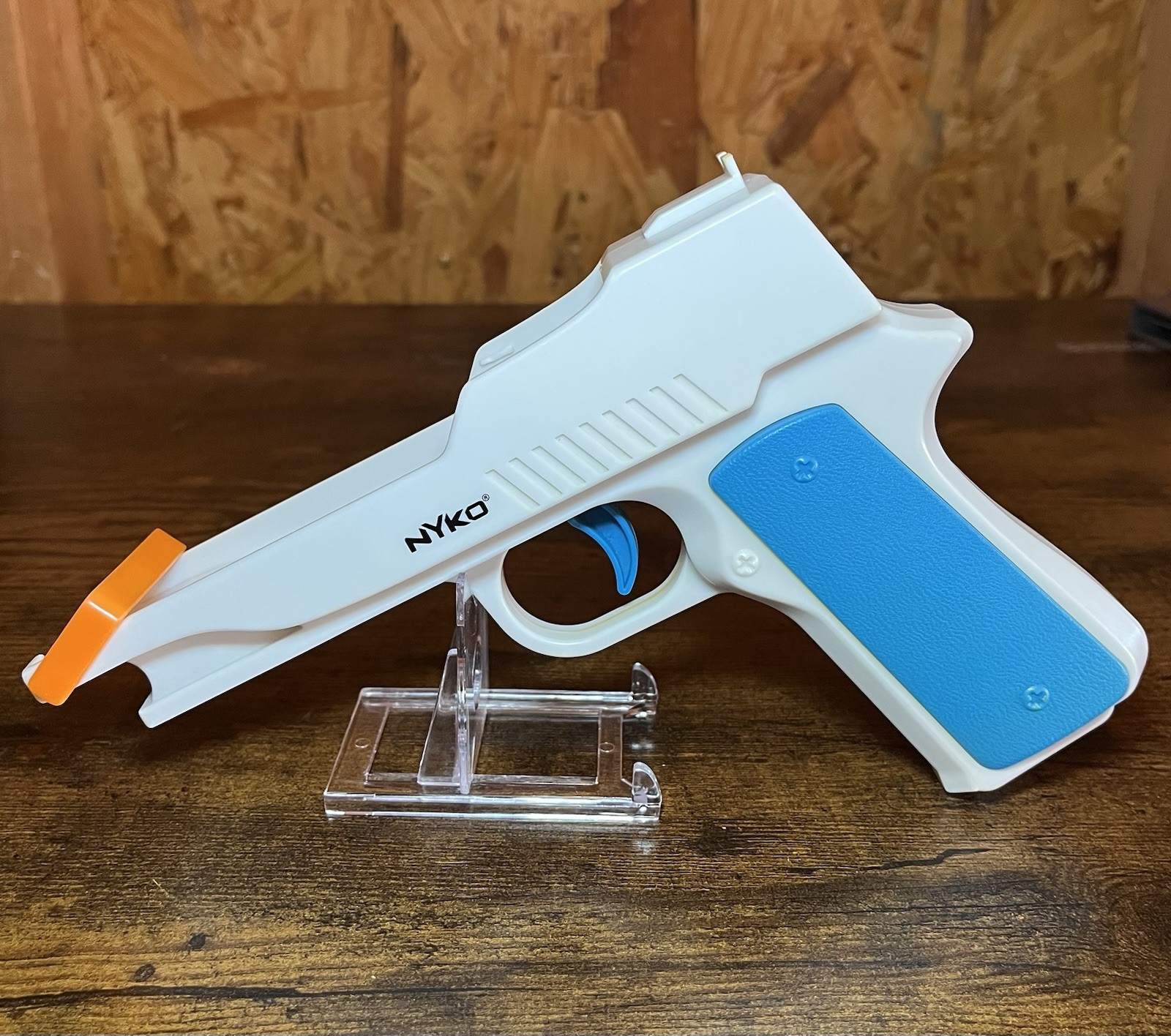 Nyko Perfect Shot Gun Controller for Nintendo Wii White Blue Orange