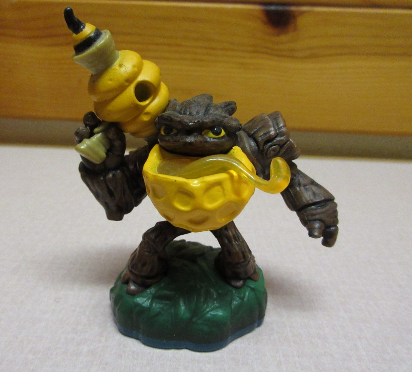 Skylanders Swap Force Fiery Forge Battle Pack with Bumble Blast & Terrafin