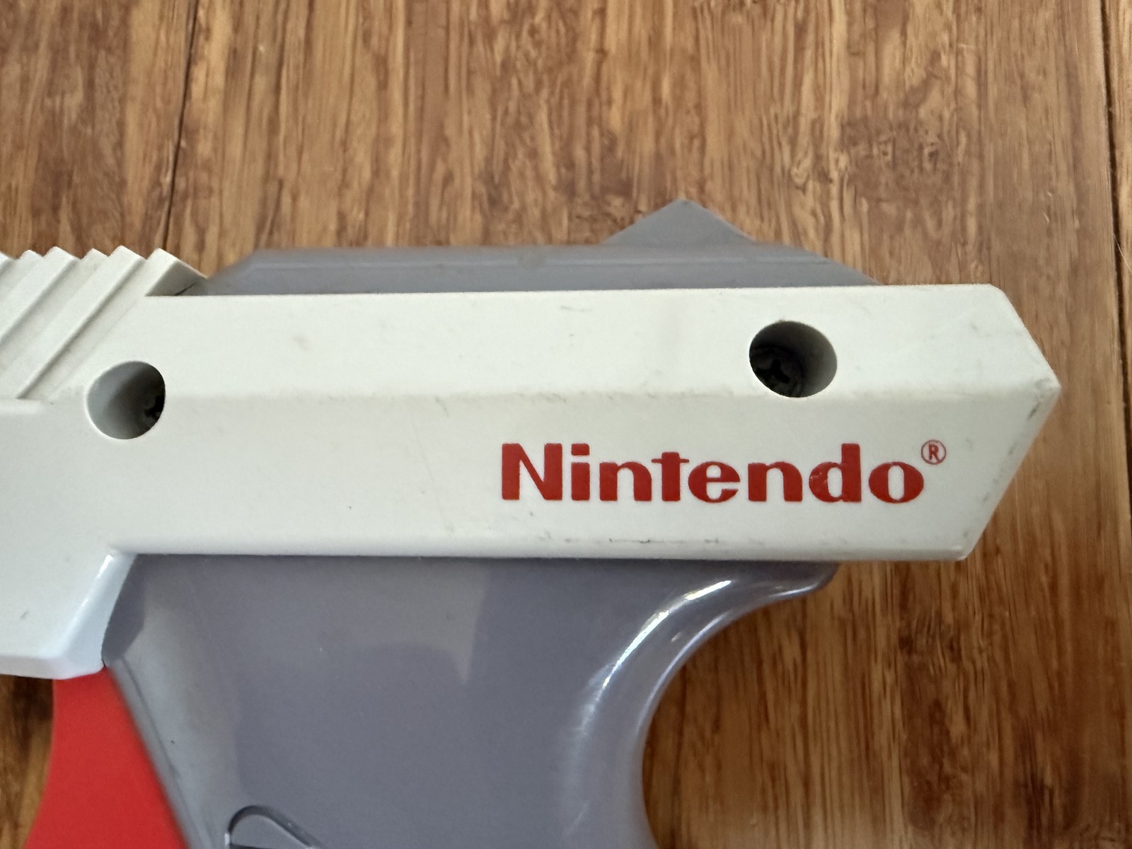 Nintendo NES Zapper Light Gun • Duck Hunt • Gray NES-005 • OEM Authentic