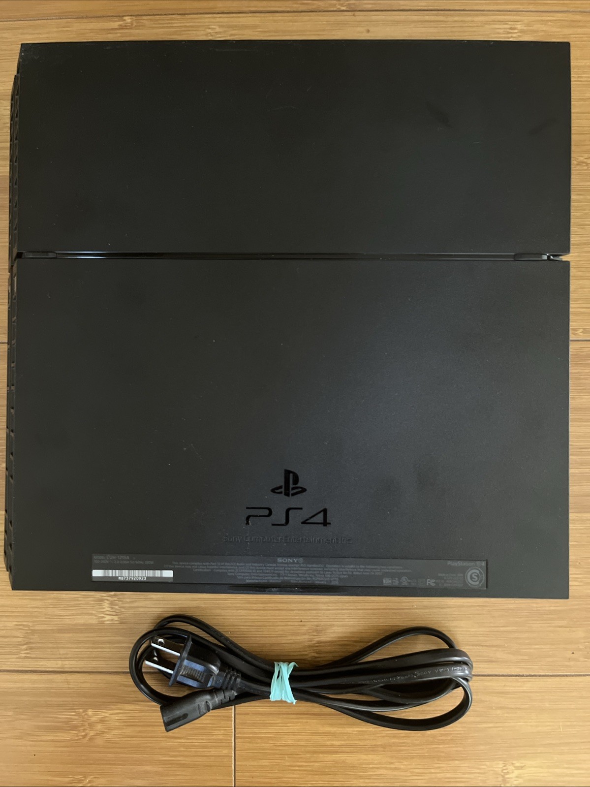 Sony PlayStation 4 CUH-1215A 500GB Black Console Works But Has Bad Disc Drive