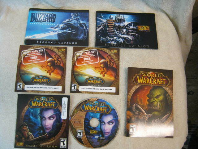 World of Warcraft (Windows/Mac, 2004) With Manual, keys, product catalogs