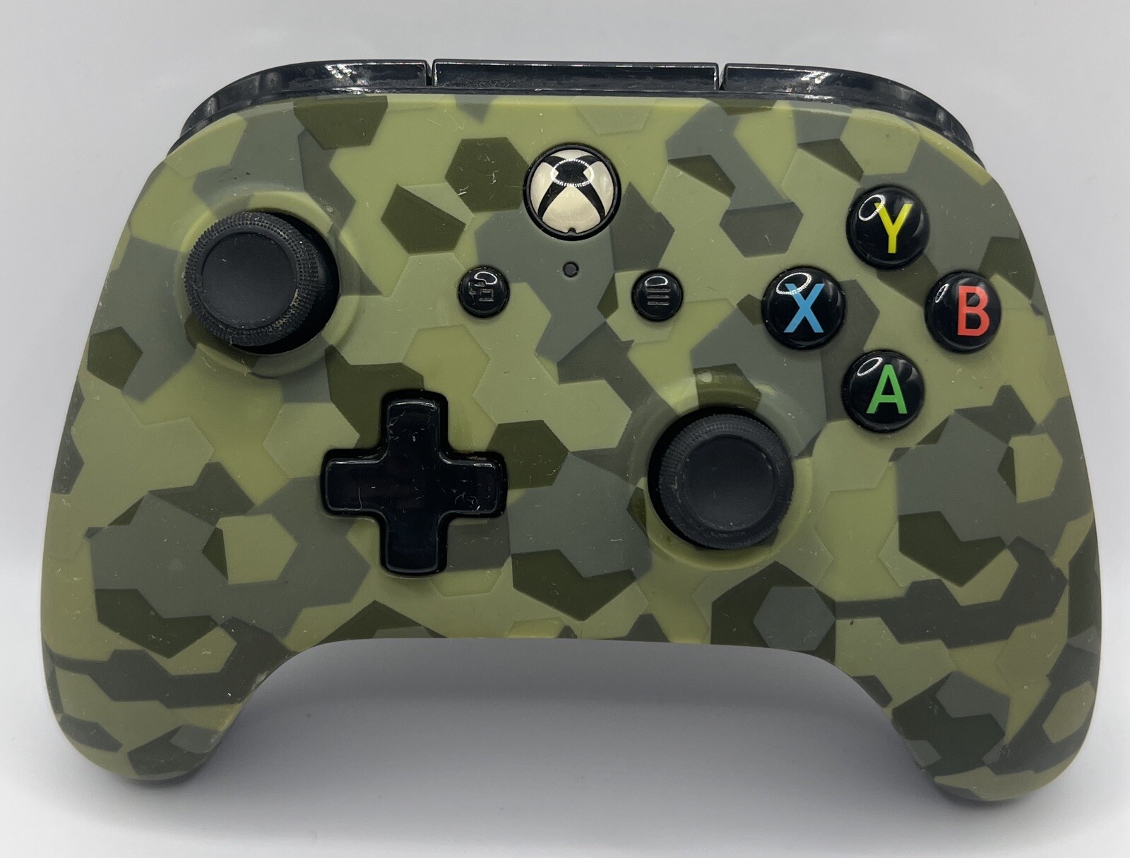 PowerA Wired Controller for Xbox One. COLOR CAMO GREEN. FREE SHIPPING