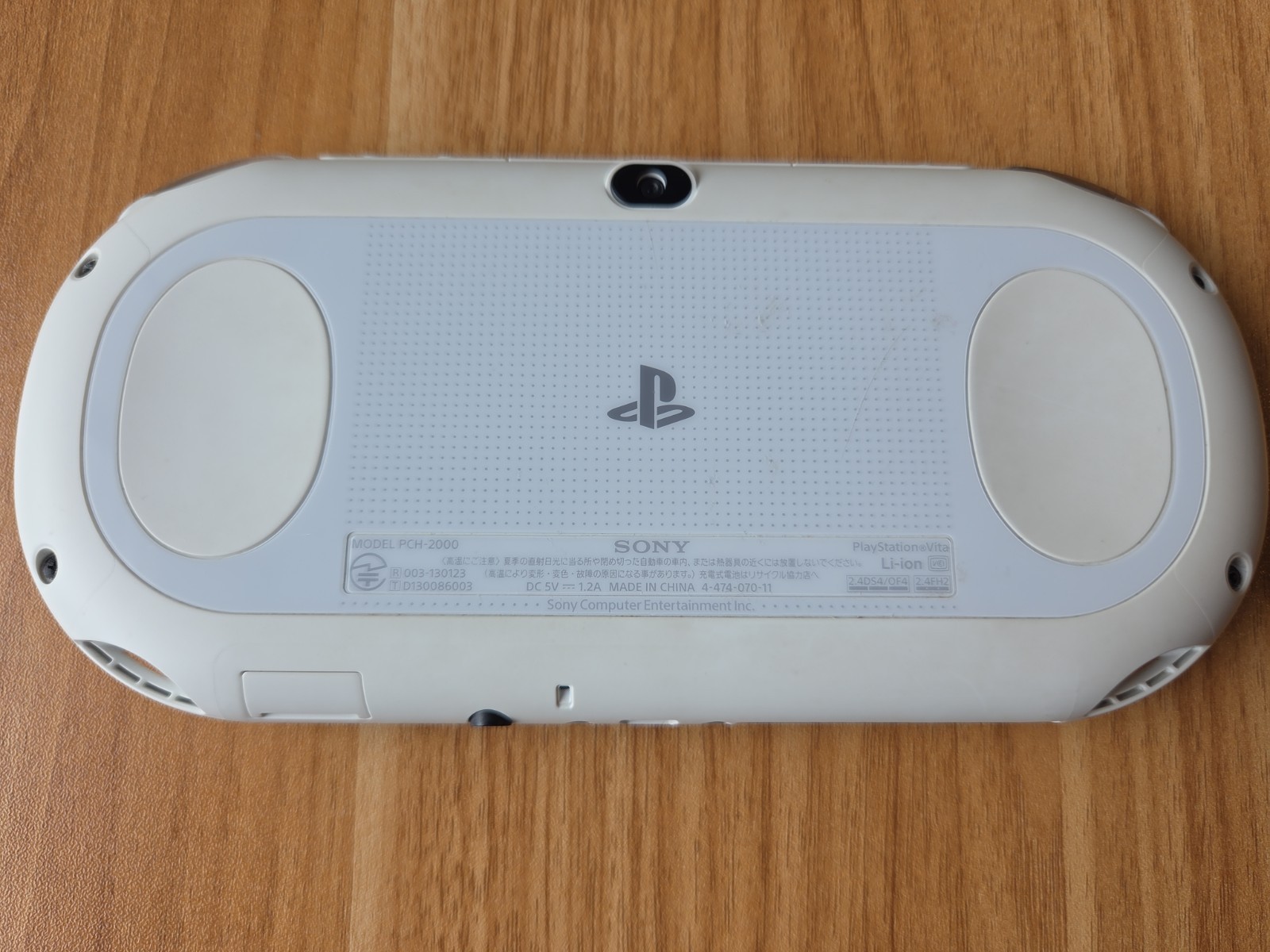 Sony PS Vita PCH-2000ZA22 1GB Handheld Console – Pearl White CIB US SELLER