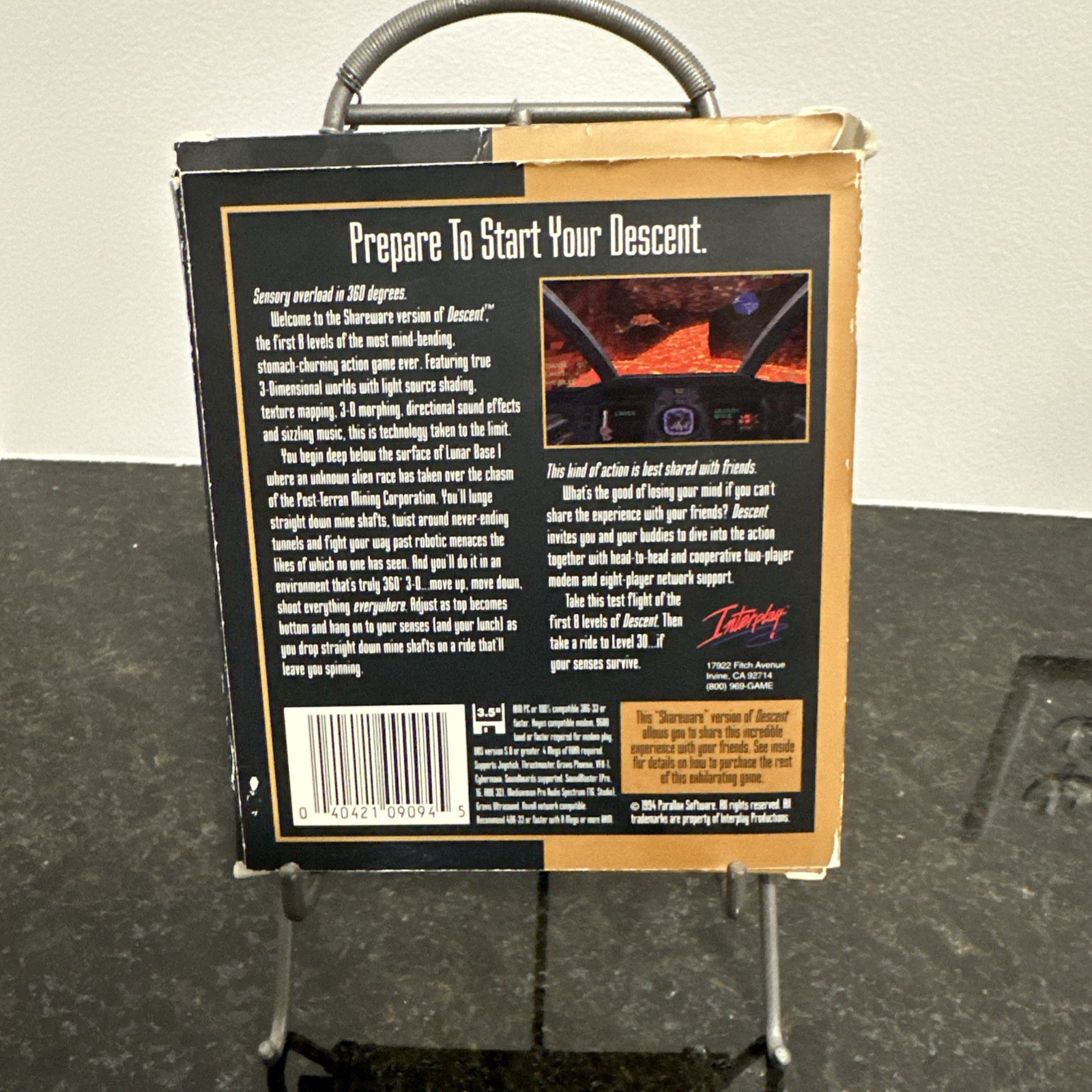 Descent Shareware Version PC game 2 disc and inserts