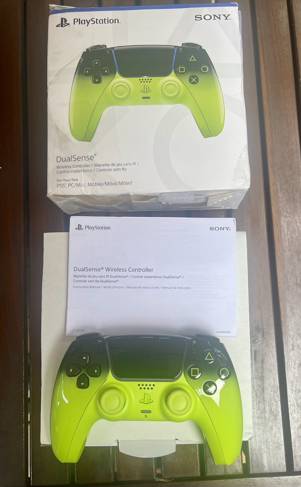 PlayStation 5 DualSense Wireless Controller – Remix Green