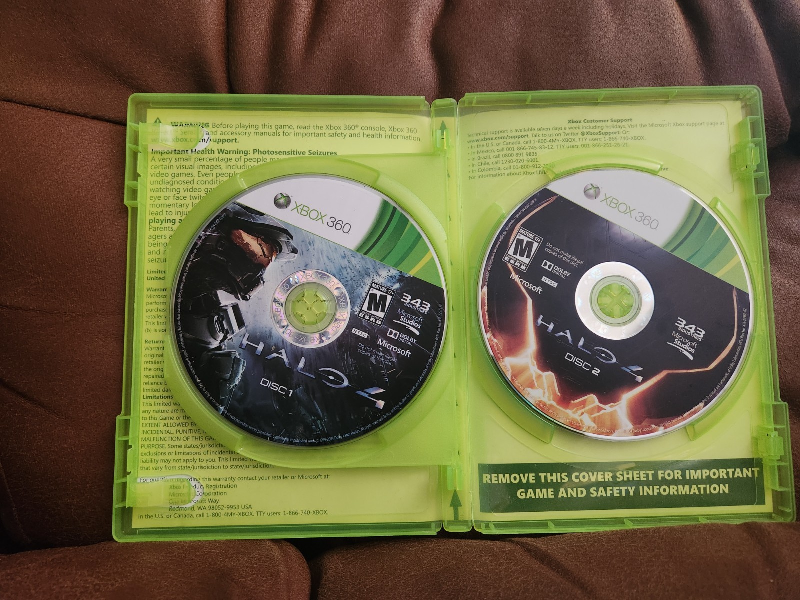 XBOX 360 Halo 4 video game Micrsoft Studios 343 Industries
