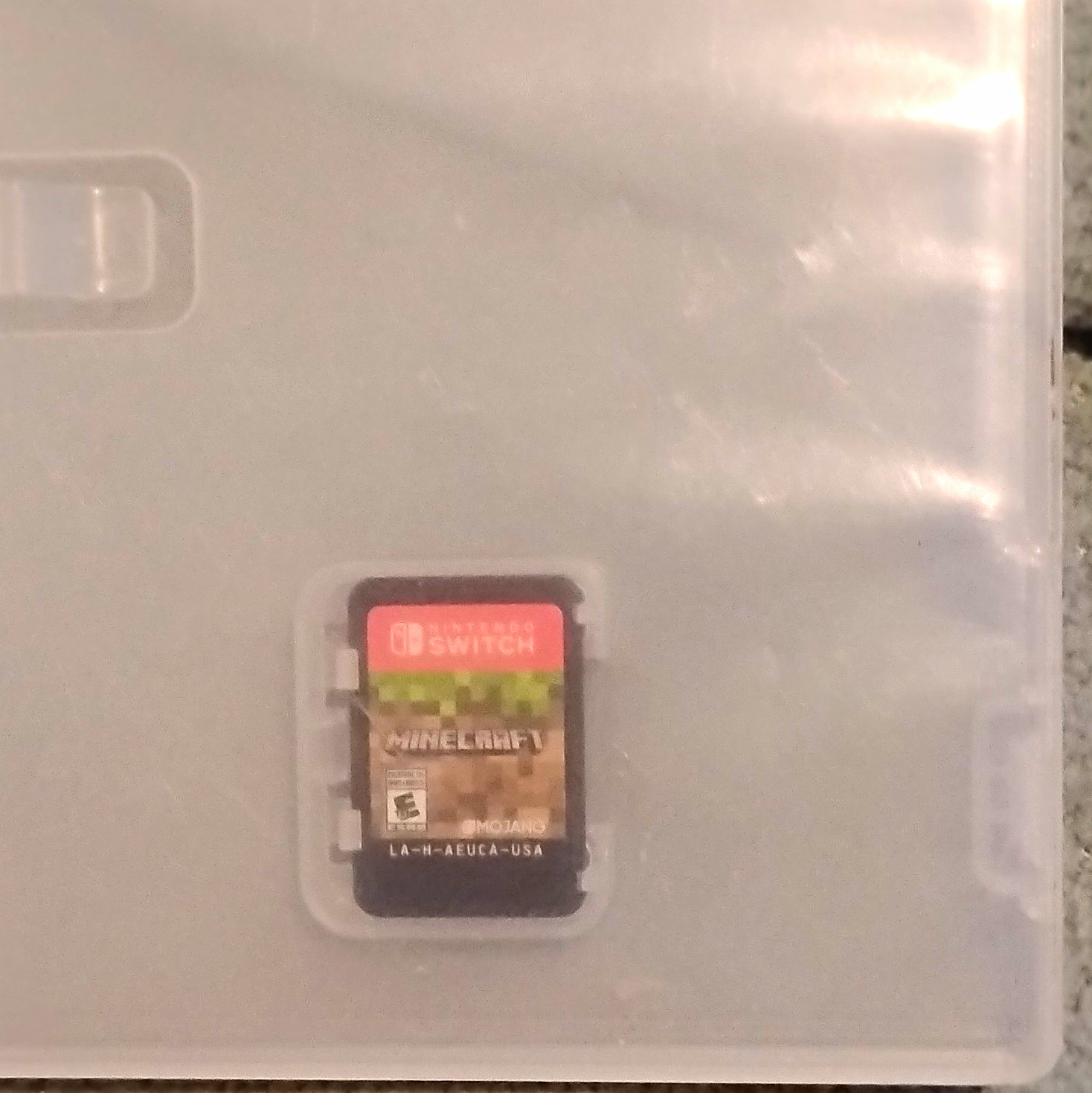 Mojang Minecraft – Nintendo Switch, E10+, NTSC-U/C (US/Canada)