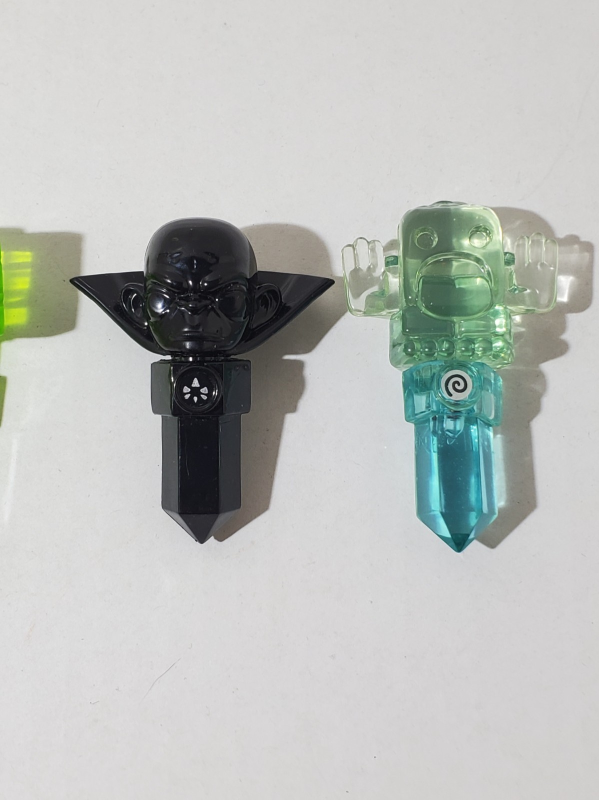 Lot Of (4) Activision Skylanders Trap Team Crystals Kaos Hammer Screamer Axe