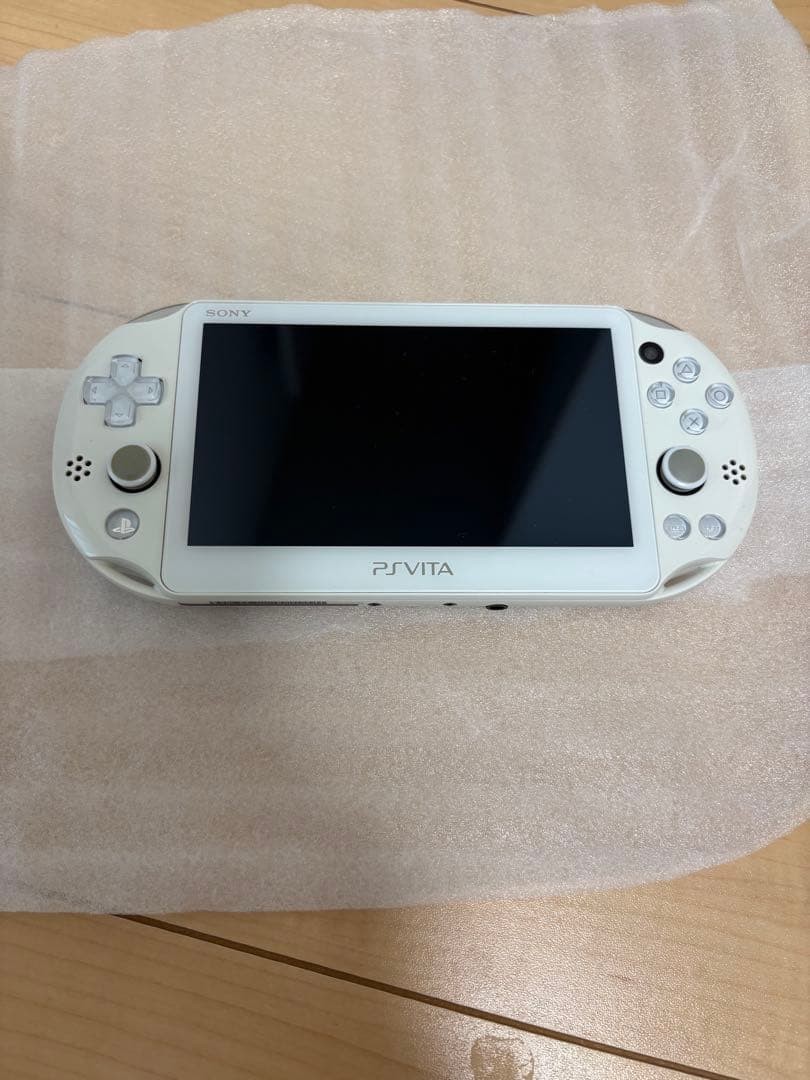 Excellent SONY PS Vita PCH-2000 Console White Boxed