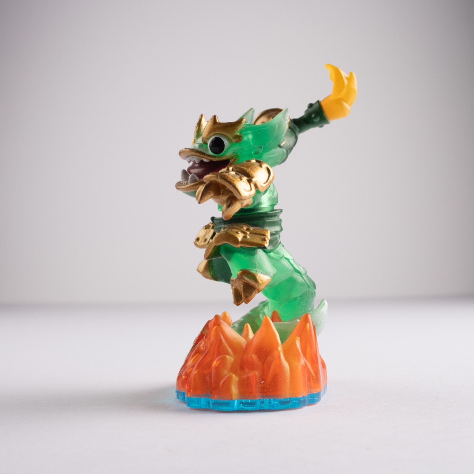Skylanders Swap Force – Figures + Select Trading Cards/Stickers – Collection