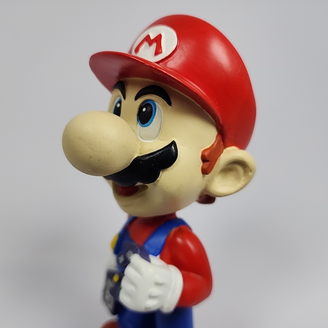 Nintendo GameCube Mario Bobblehead Figure 2002 Target Exclusive Limited Edition