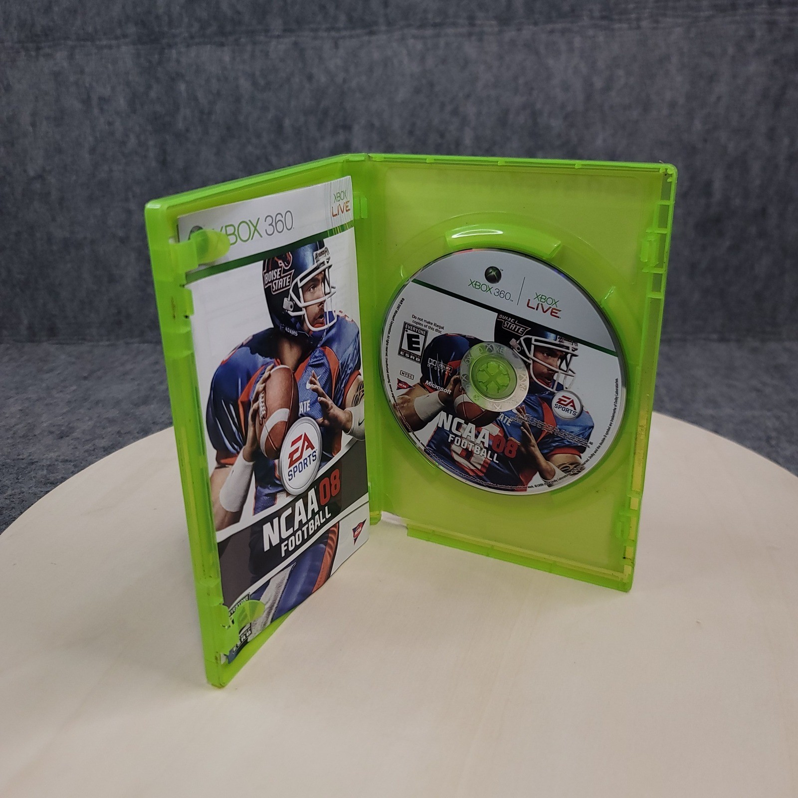 Xbox 360 NCAA Football 08 Standard Edition NTSC Complete with Manual