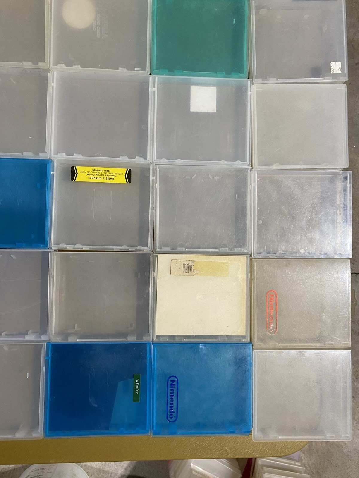 LOT OF 36 NINTENDO NES GAME HARD PLASTIC CLAMSHELL CASES Generic (PLP)