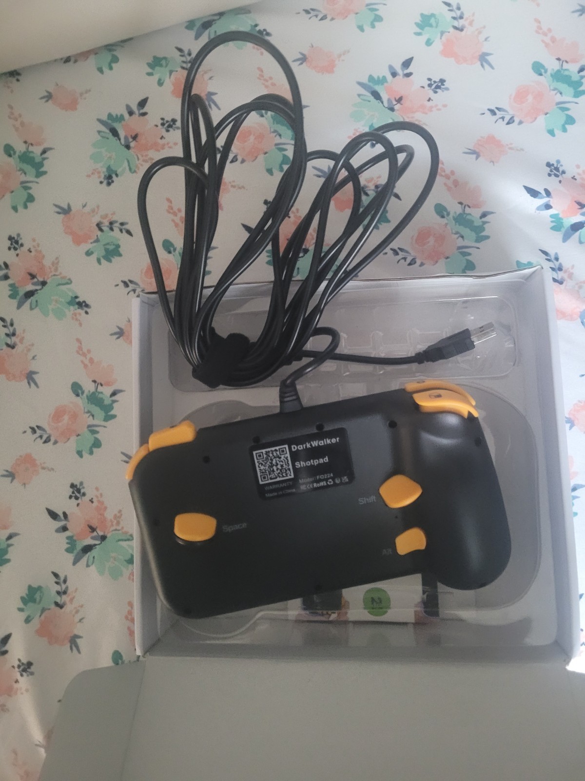 DarkWalker Shotpad Wired USB Touchpad Clip-on Controller Black/Yellow 1.3m F0224