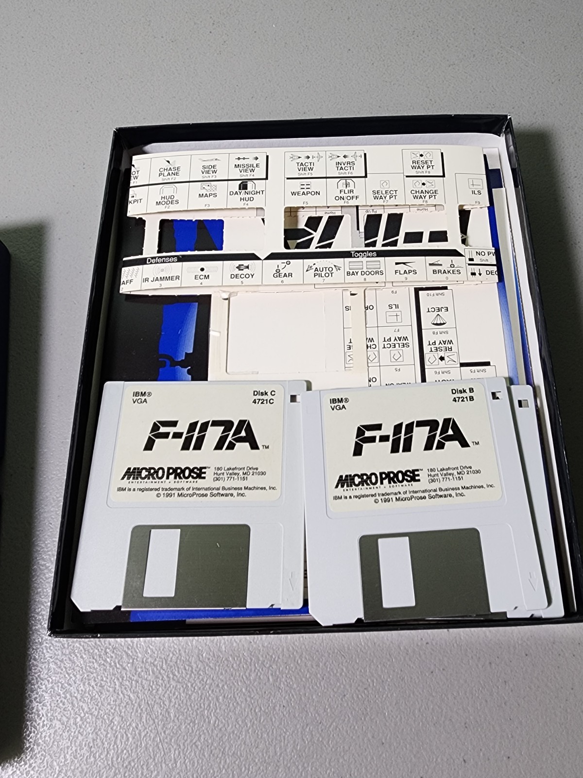NIGHTHAWK F-117A Stealth Fighter 2.0 IBM PC Big Box 3.5 Floppy Disk Complete CIB