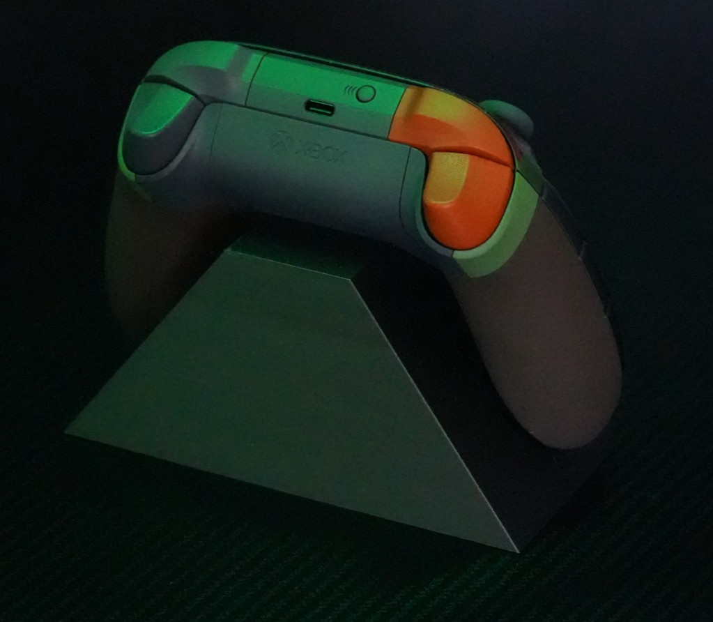 Xbox Series X S controller STAND for DOOM Limited Edition Controller 3D PRINT
