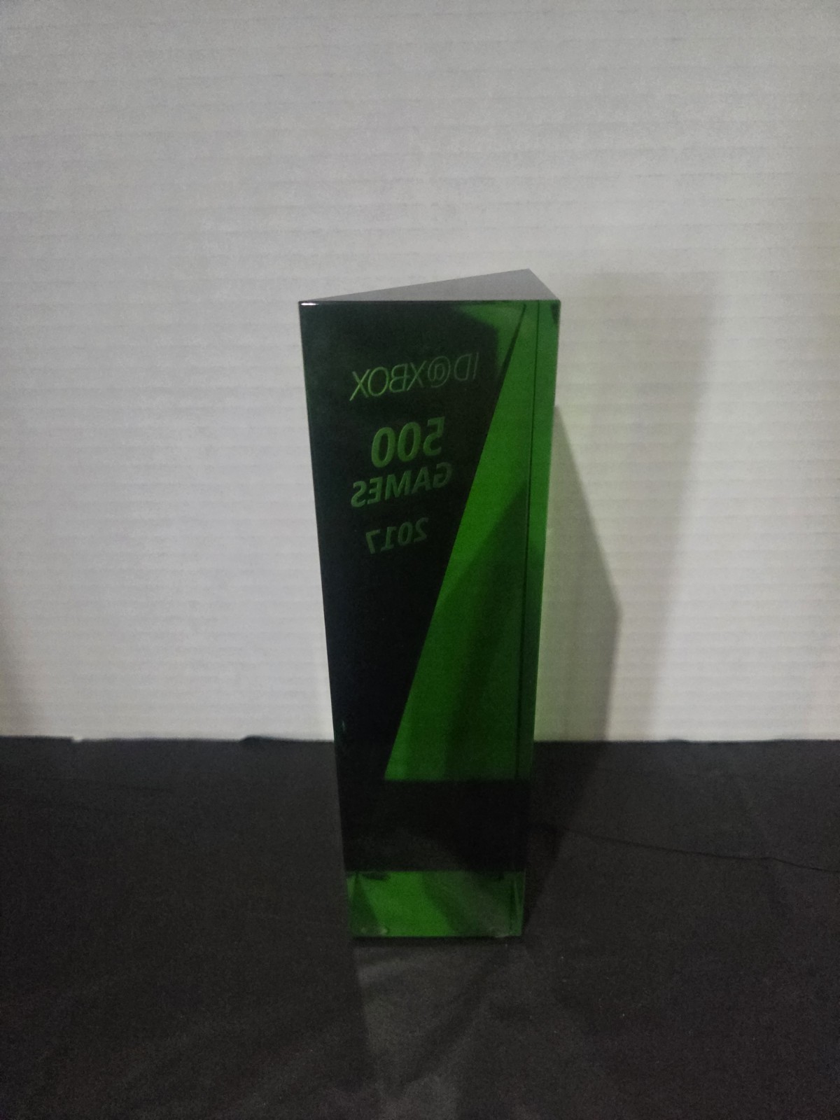 Xbox Award ID@Xbox 2017 500 Games Developer Award Glass Orginal BOX RARE