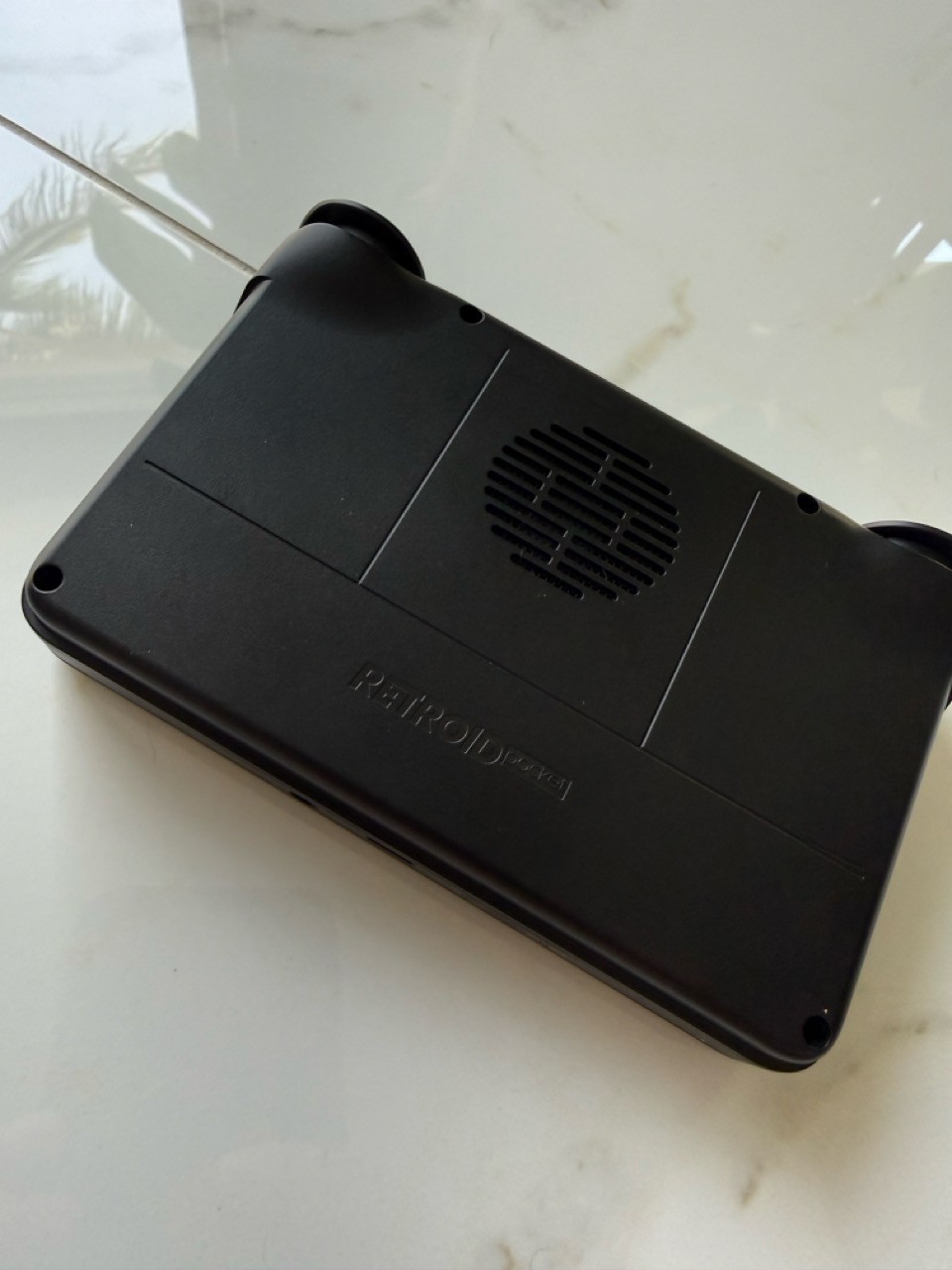 Retroid Pocket Flip 2 Black SD865 8GB RAM Handheld Android Gaming Console CIB
