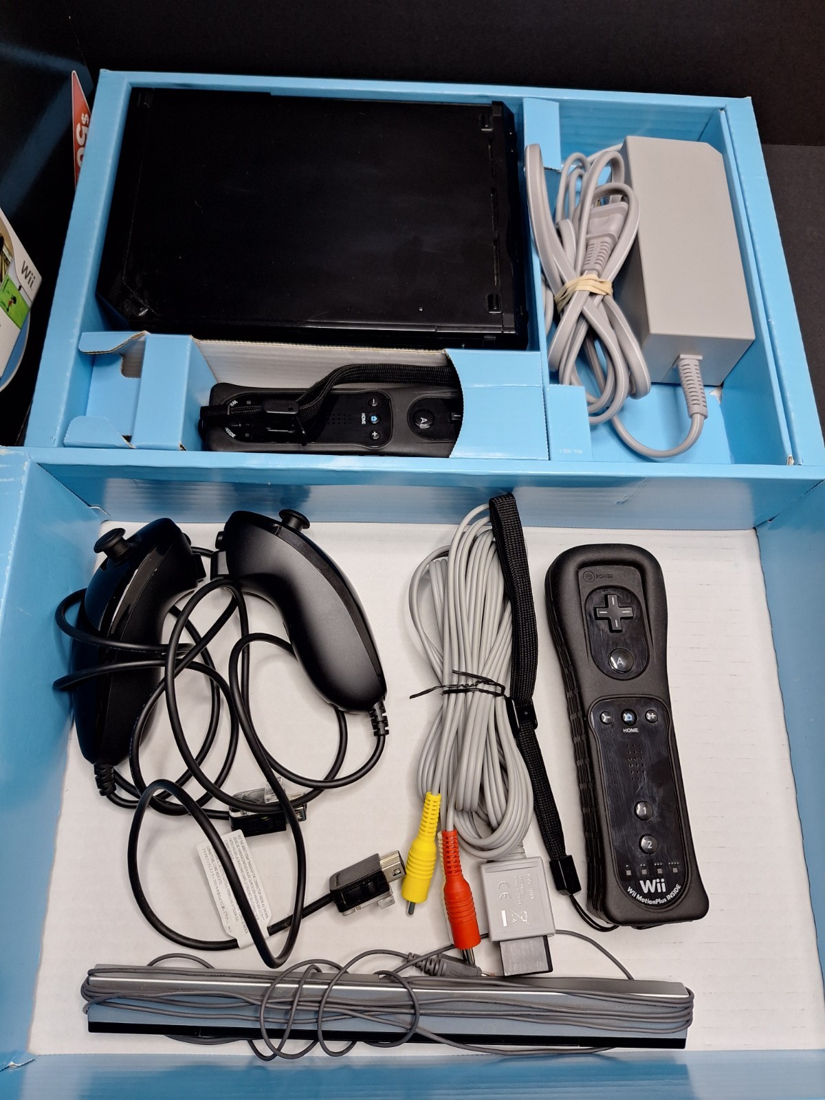 Nintendo Wii Black Console RVL-001 Gamecube Compatible With Box & Accessories