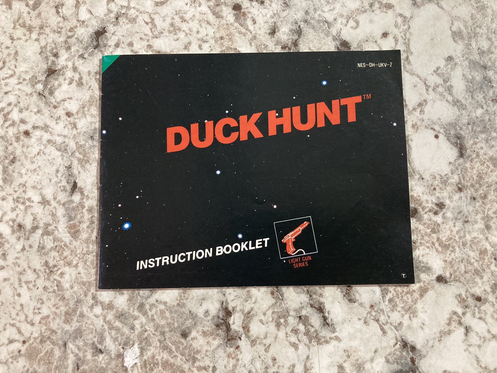 1985s Duck Hunt (Nintendo NES Game) CIB Authentic/Rare/ 3 Screws/sticker seal