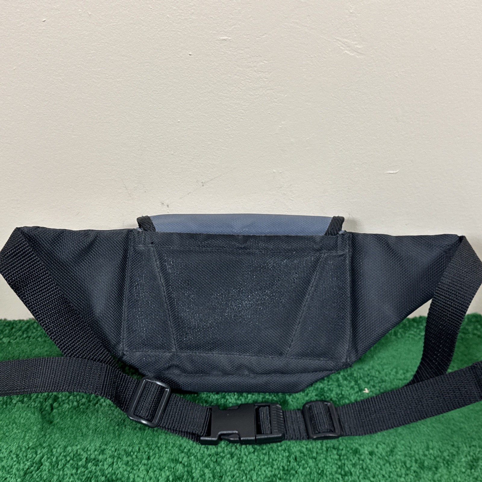 Nintendo Game Boy Carrying Case Fanny Pack InterAct Vintage Adjustable Waist Bag